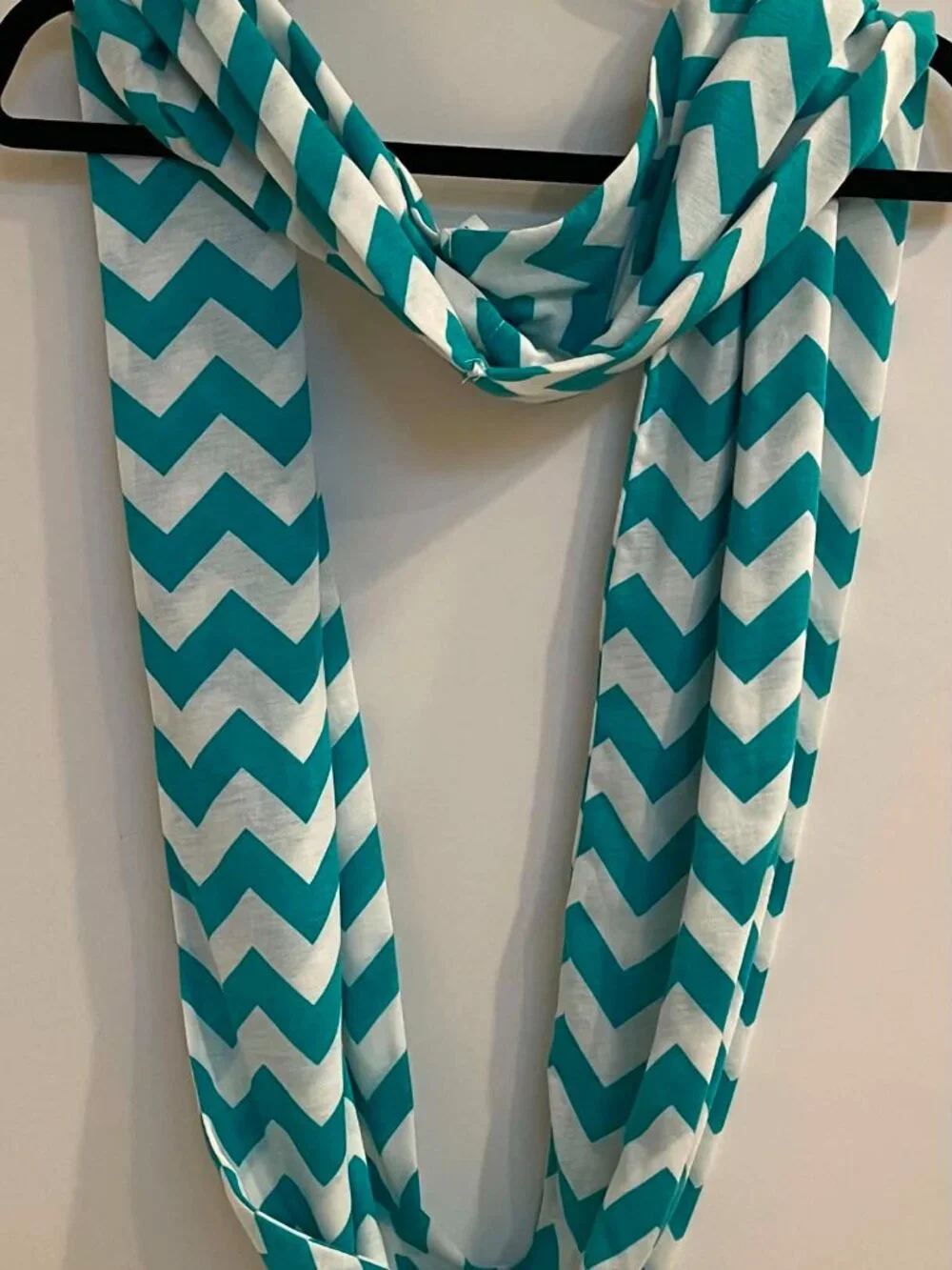 Women’s Chevron Teal Striped Scarf